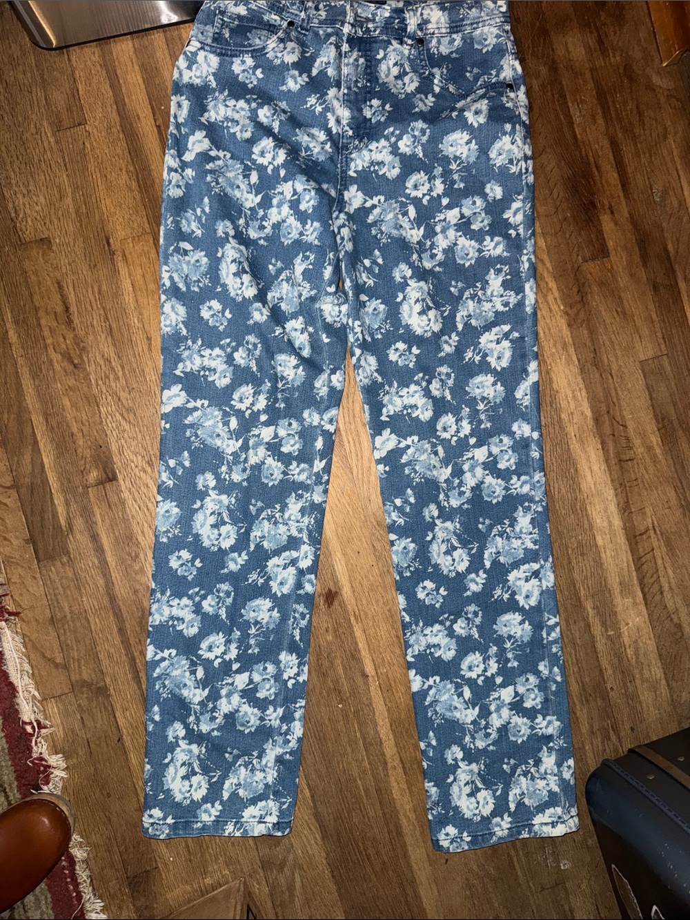 Charter Club Blue Floral Print Denim Jeans - Size 6 | Cottagecore Whimsical Stat